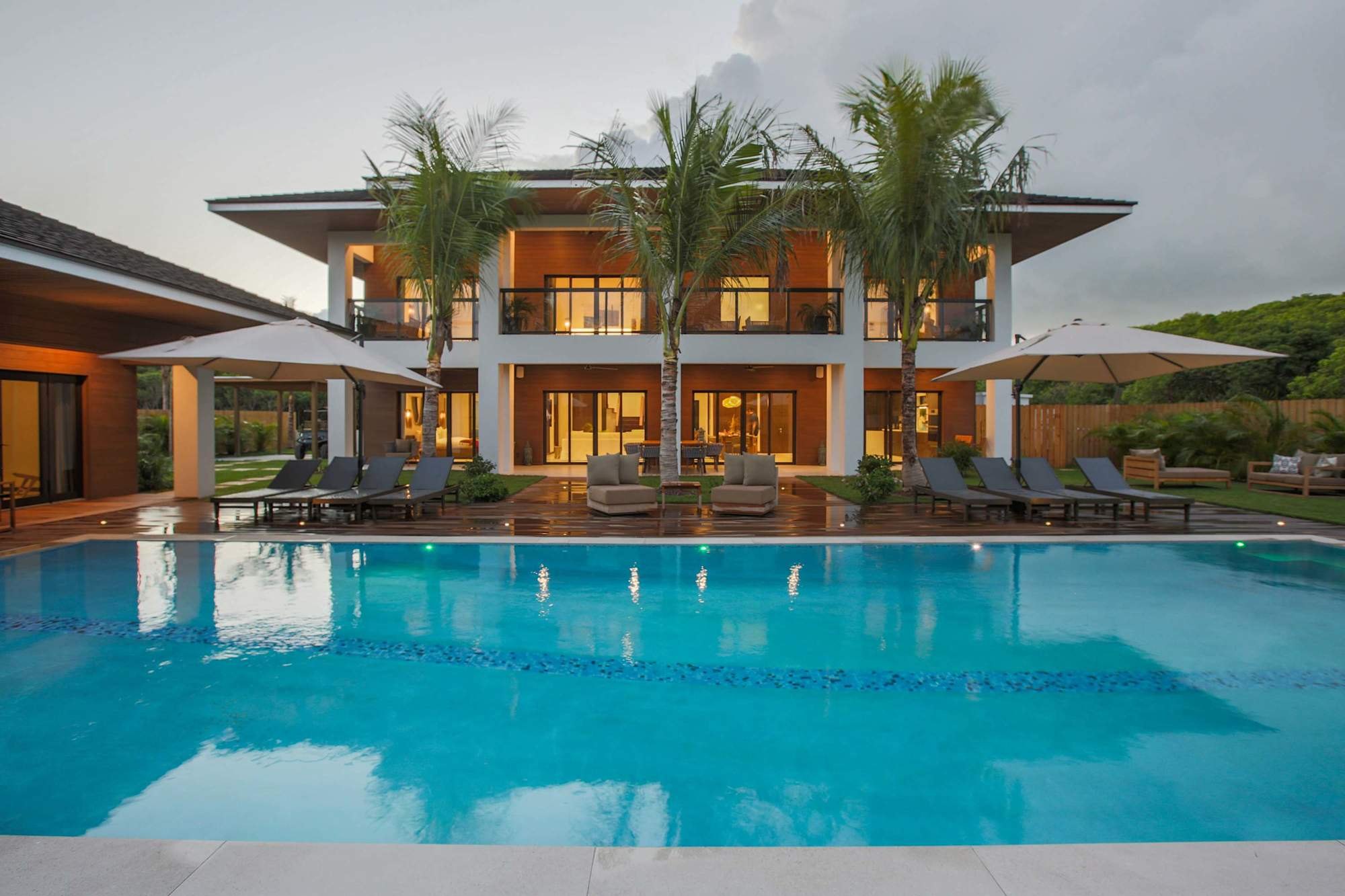 Bali House Bahamas pool and villa, Harbour Island